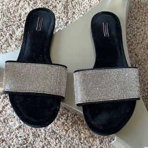 ‼️SOLD‼️Victoria’s Secret Rhinestone Sandals Size 8